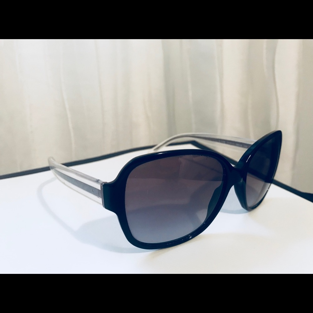 Burberry Sunglasses Made In Italy - Picture 2 of 4